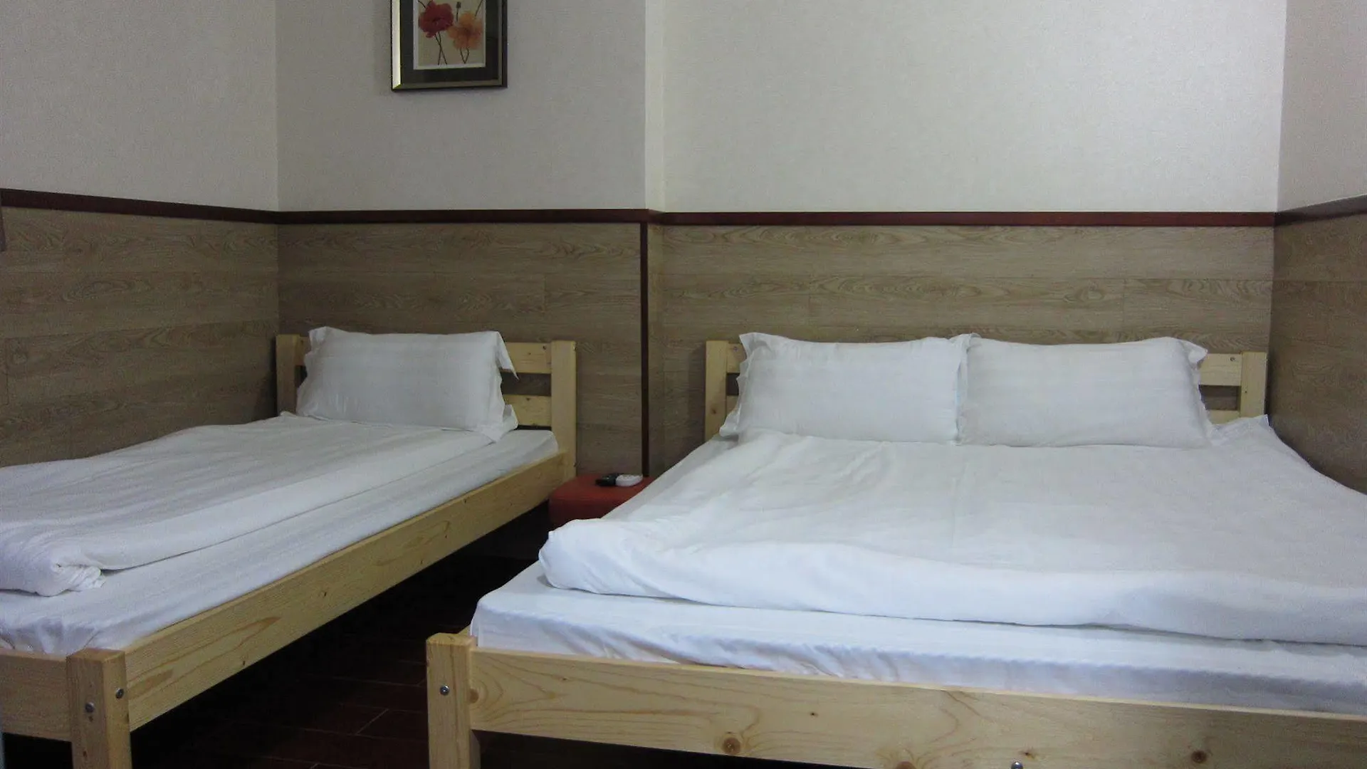 Hong Kong Motel 招待所 香港